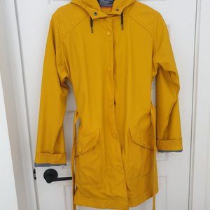 Helly Hansen rain jacket in yellow mustard, tie belt